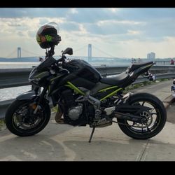 Kawasaki Z900