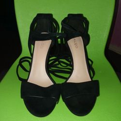 BLACK HEELS #7.5  ALDO 