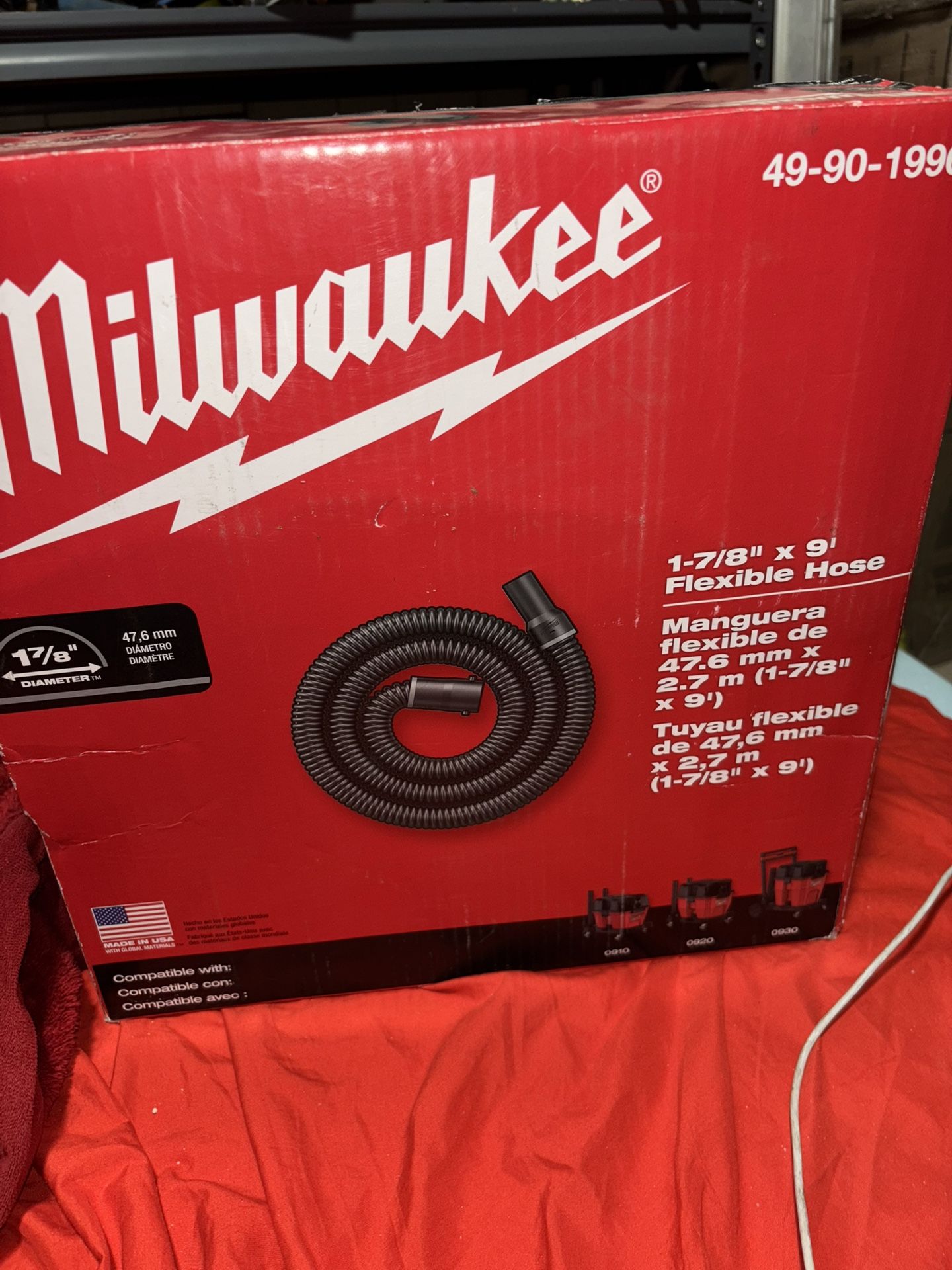Milwaukee 49-90-1996 1-7/8" x 9' Flexible Hose (Open Box)