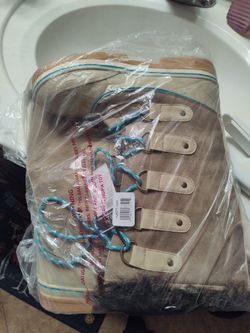 Brand New Rue 21 Beige And Turquoise Snow Boots 