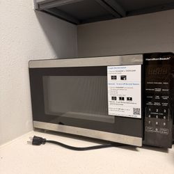 Hamilton beach Microwave 