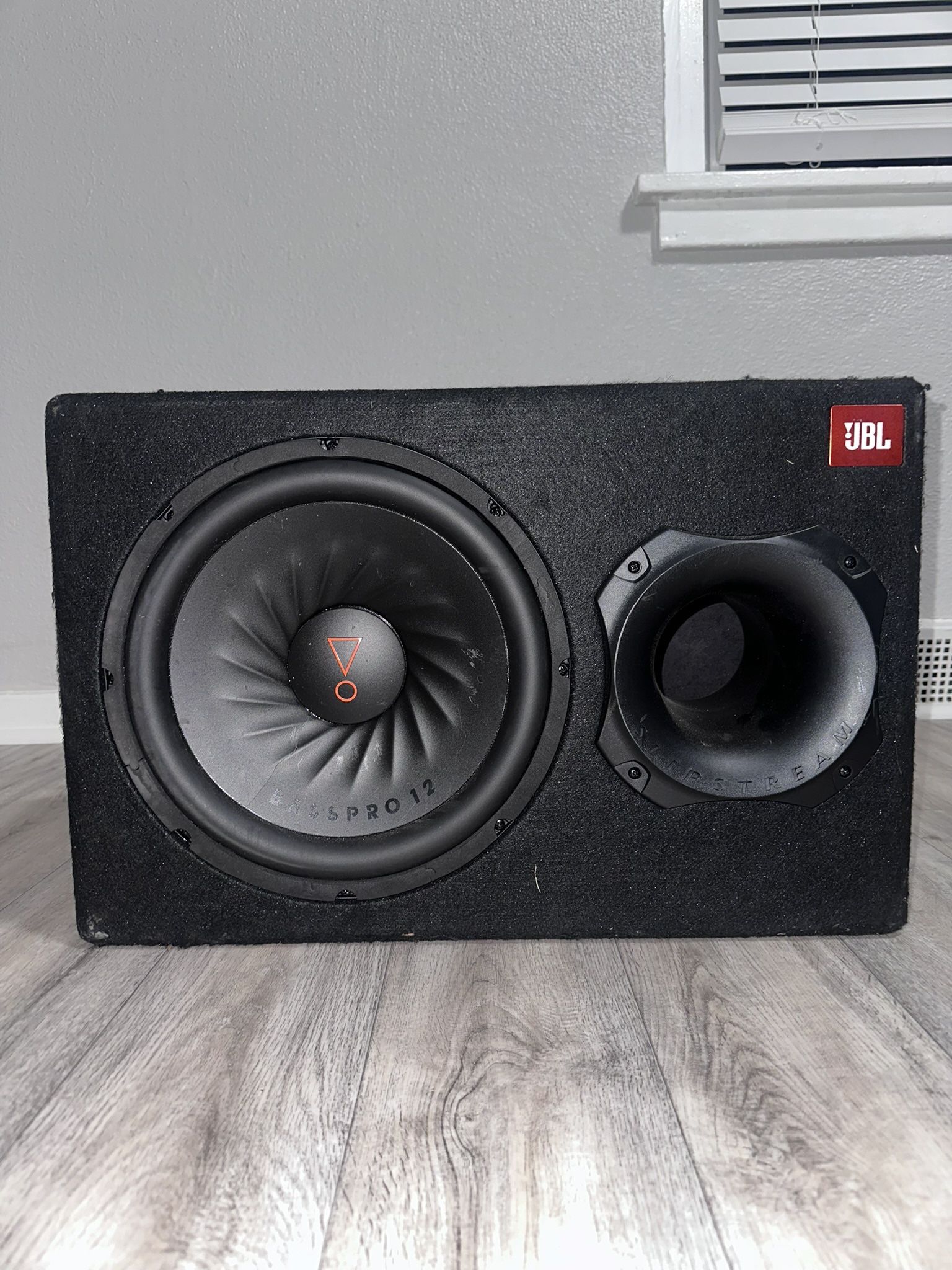 JBL BassPro Subwoofer