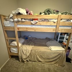 Bunkbed And Twin Mattresses 