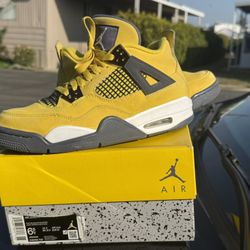 Jordan 4 Lightning 