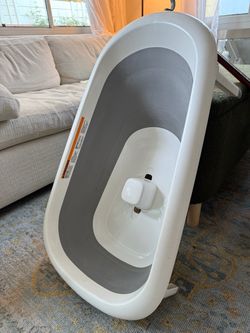 OXO Tot Splash & Store Bathtub