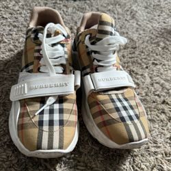 Burberry Shoes