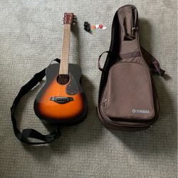 Yamaha JR2  3/4 Size Acoustic Guitar / Lightly Used