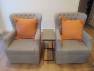 Living Room/ Bar Stools, Furniture Moving Sale