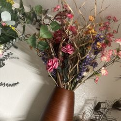 Flower vase With Flowers