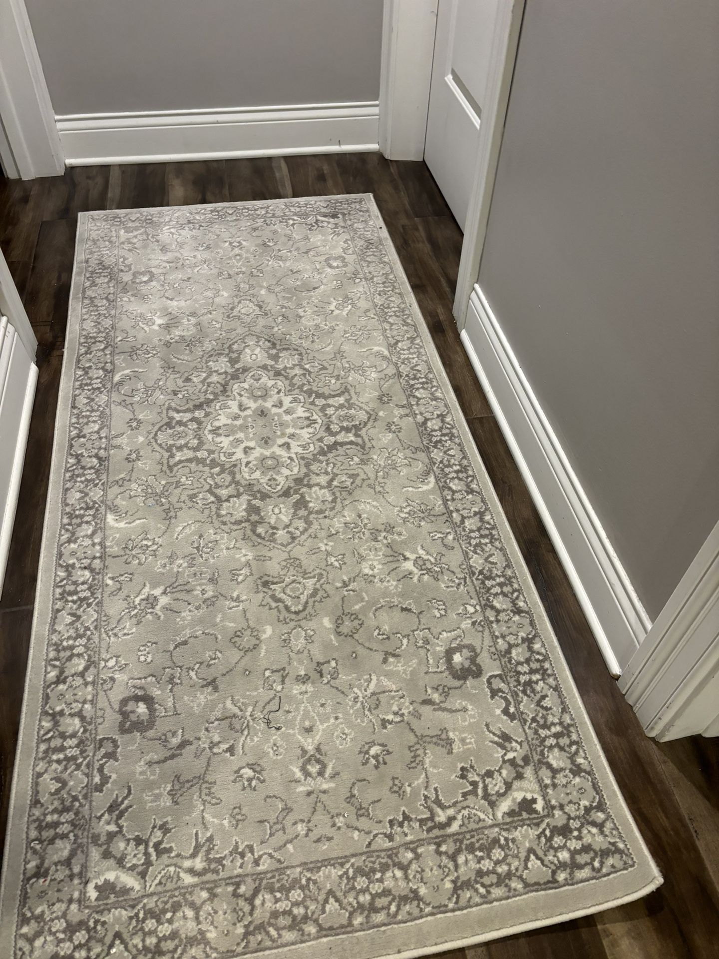 Brand New Rugs VADBAK Light Grey