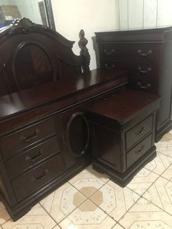 Queen bedroom set heavy duty clean