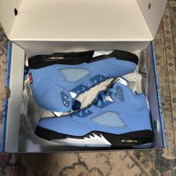 Air Jordan 5 UNC Size 10.5M $250