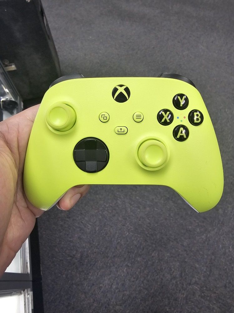 XBOX Controller. ASK FOR RYAN