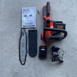 Black & Decker 10” 20 V Battery Chainsaw 