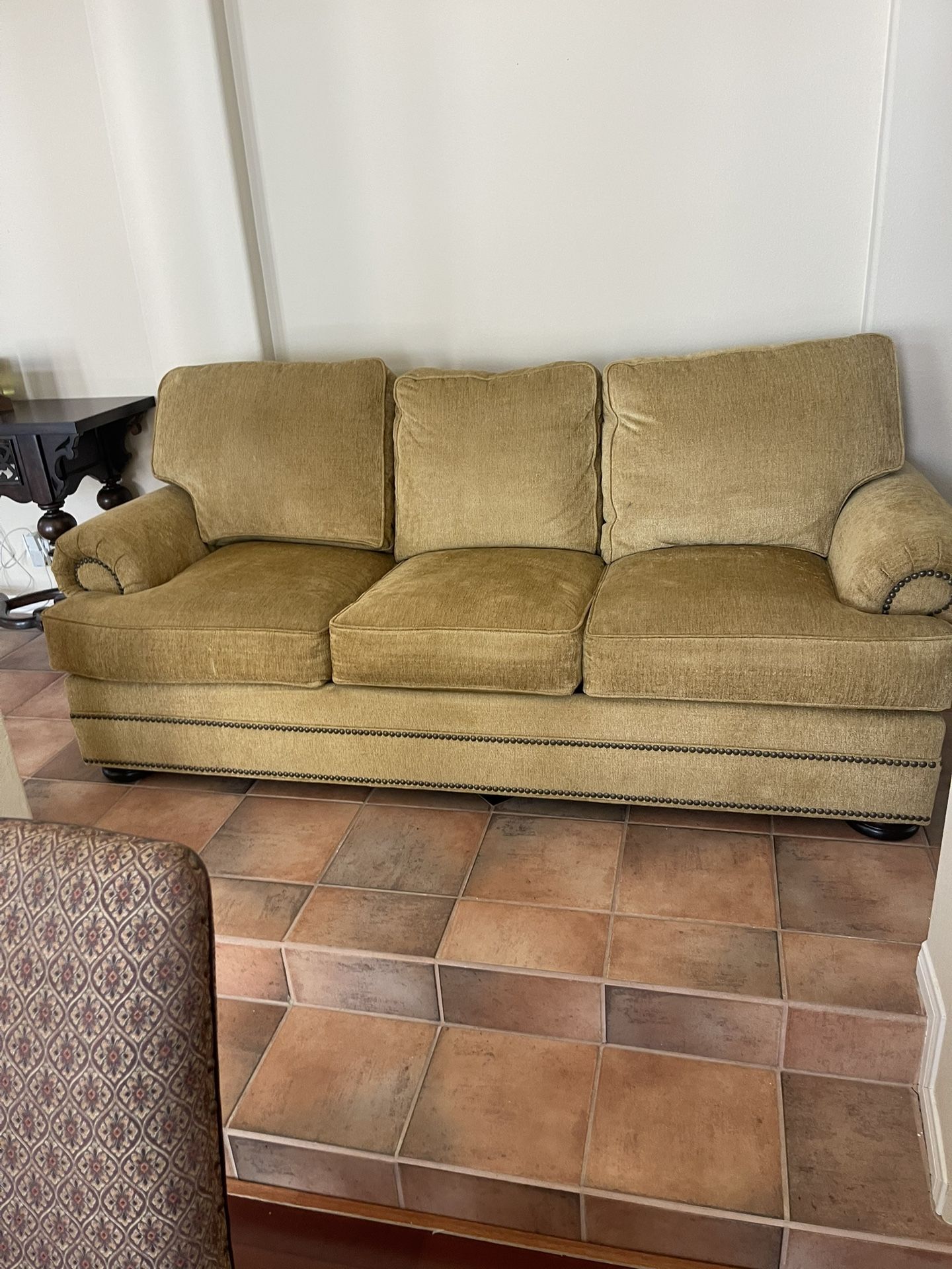 Free Thomasville Sofa