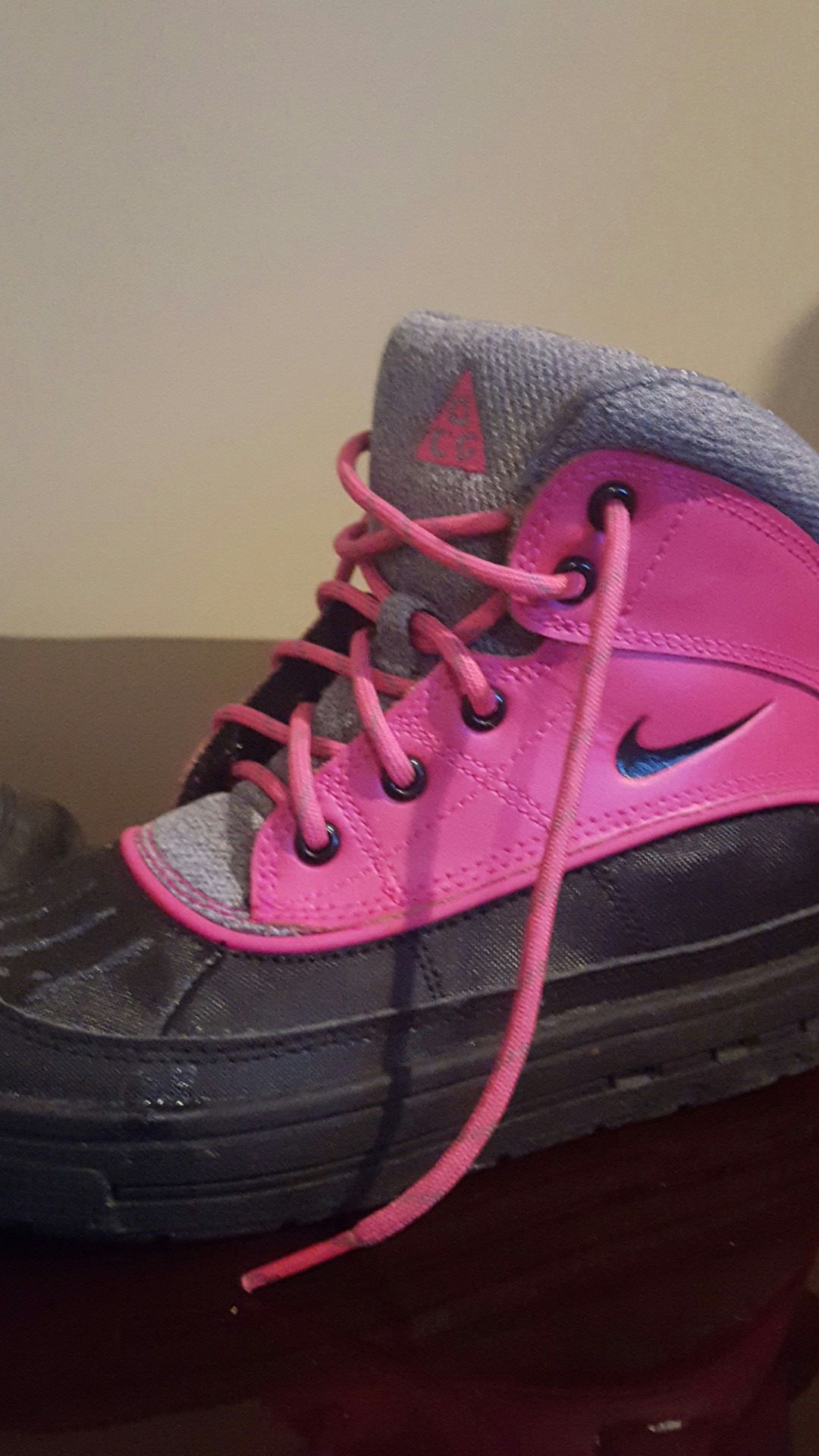 Girls NIKE boots size 13