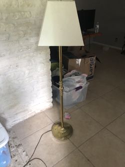 Vintage brass Lamp !! Works great!