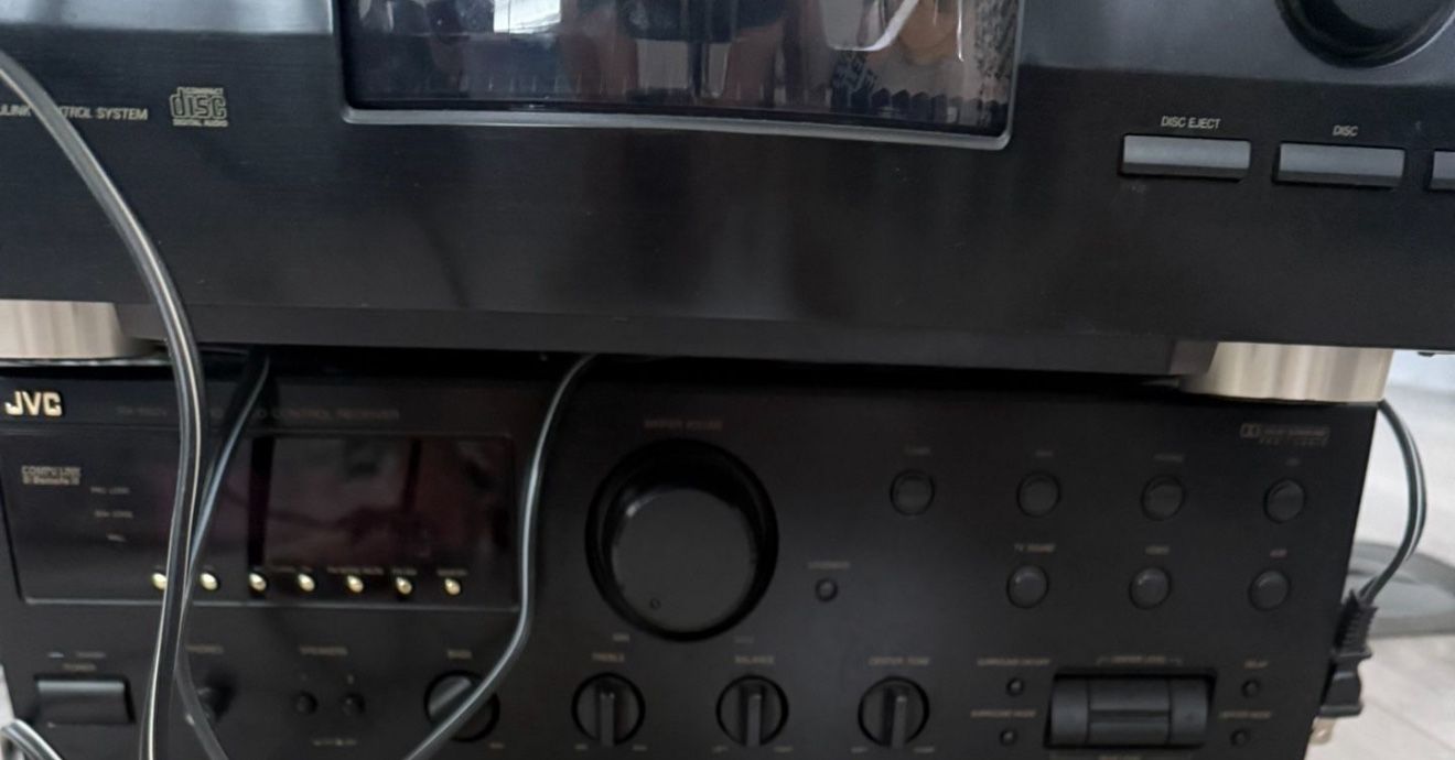 Jvc Stereo Receiver With Cd Carousel. Working