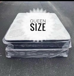 Soft Queen Pillow Top Mattress Set