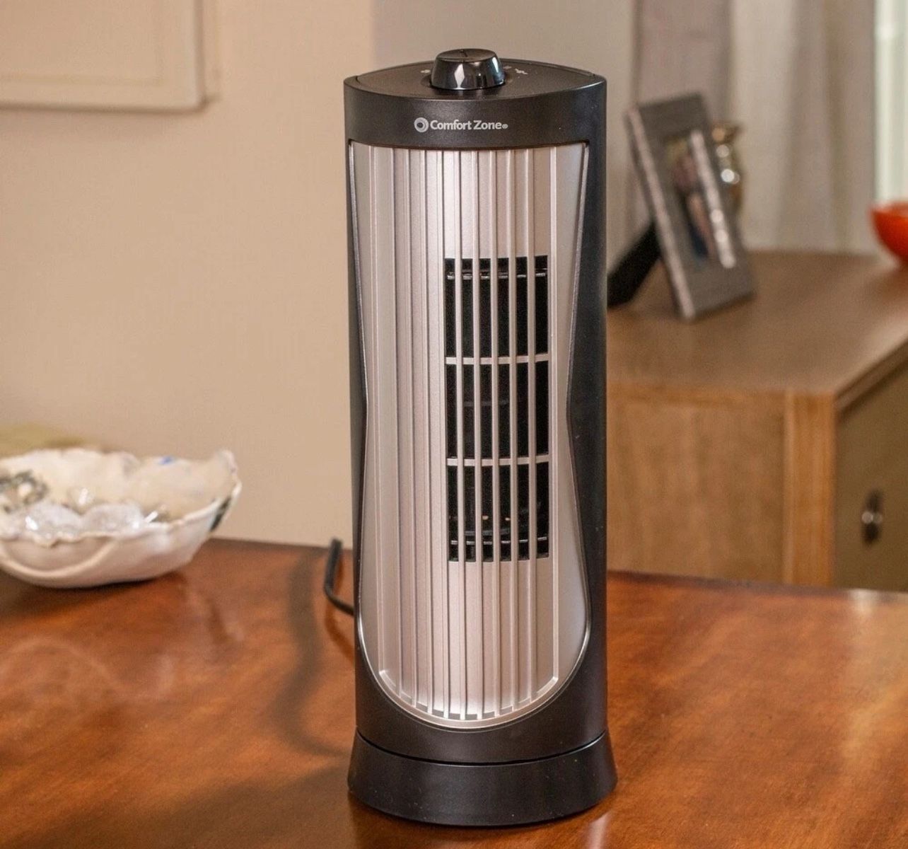 New in box Comfort Zone Oscillating Desktop Tower Fan, 12 inches