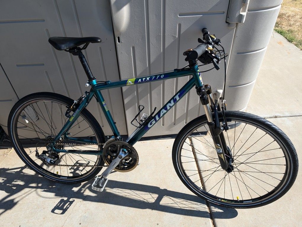 Giant ATX 770 for Sale in Sacramento, CA - OfferUp