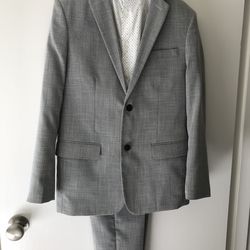 Calvin Klein Suit: Pants And  Jacket Size 16 Regular