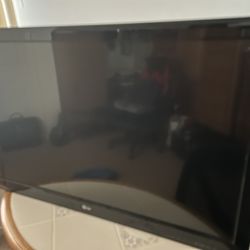 42” LG TV