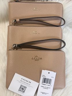 Coach Corner Zip Wristlet in Taupe