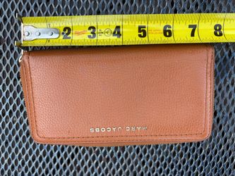 Marc Jacobs Zip-Around Wallet – Excellent Condition – $35