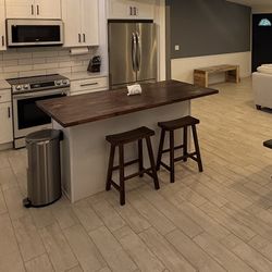 2 Wooden Bar Stools Chairs 