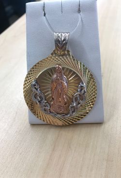 Religion pendant