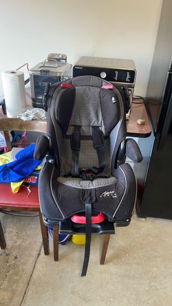 Alpha Omega Elite kids car seat
