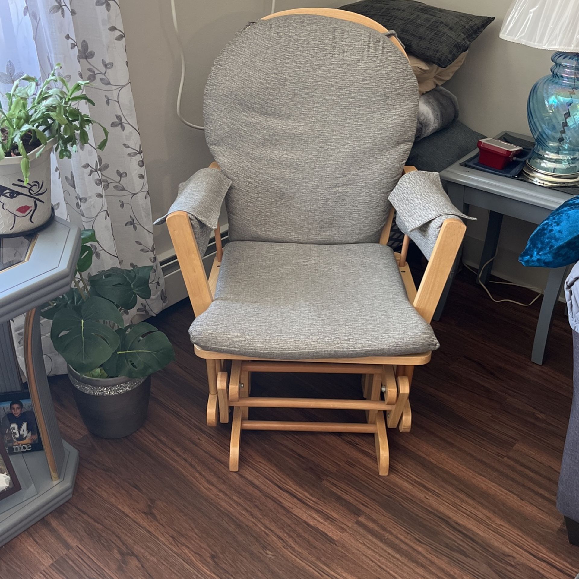 Rocking chair