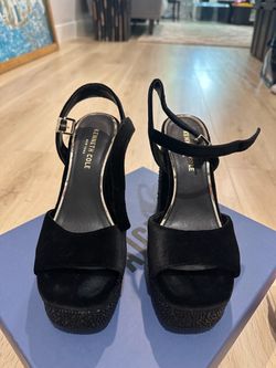 Kenneth Cole Black Heels