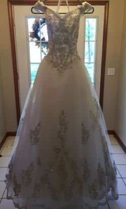 David's Bridal size 8 wedding dress Santa Monica size 8