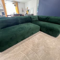 (Used) Joy bird Carin Velvet Sectional 