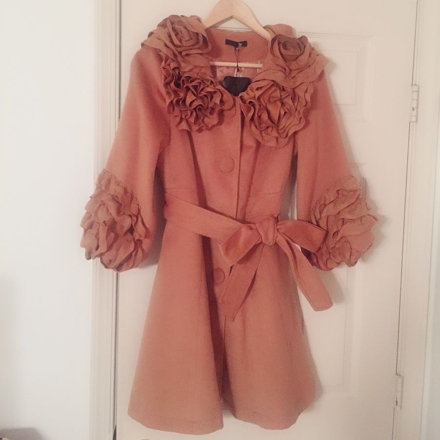 Ryu boutique! Tan, ruffle pea coat!