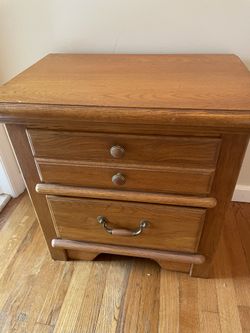Lexington Amish Solid Oak 2 Drawer Nightstand 