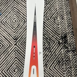 2024 Burton Custom Smalls Snowboard 140cm for Sale in Huntington Beach, CA  - OfferUp