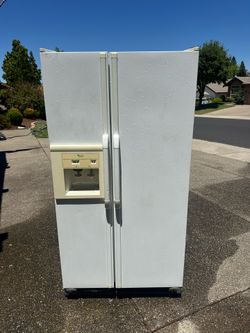 Free Garage Refrigerator Freezer works Refrigerator won’t cool.