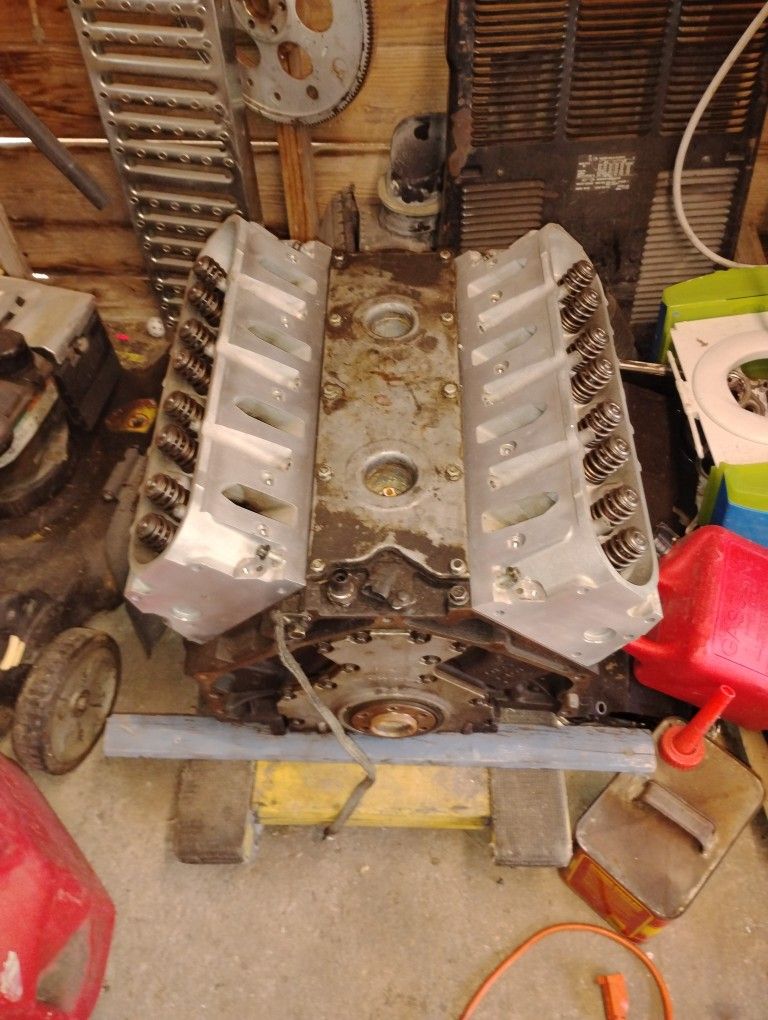 Chevrolet 5.3 LS Gen 3 V8 OHV Short Block LM7 engine.