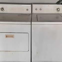 Kenmore washer And Dryer Set