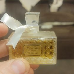 Miss Dior Christian Dior Cologne Perfume . New In The Box . 15 Ml