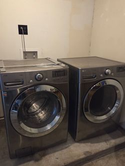 LG Front Load Washer & Dryer Stackable