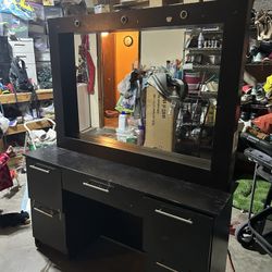 XL Vanity 