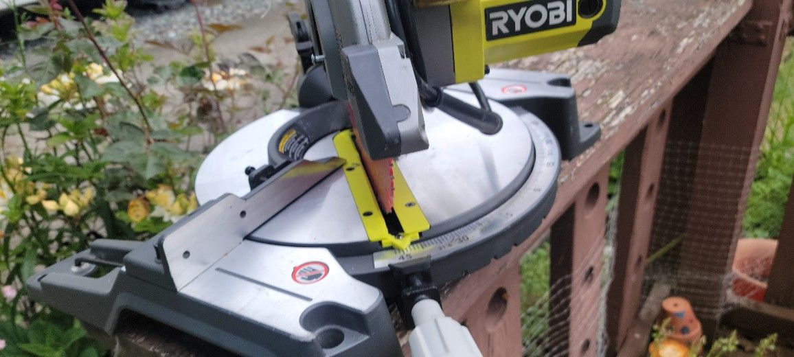 RYOBI 14 Amp Corded 10 in. Compound Miter Saw with LED Cutline Indicator
