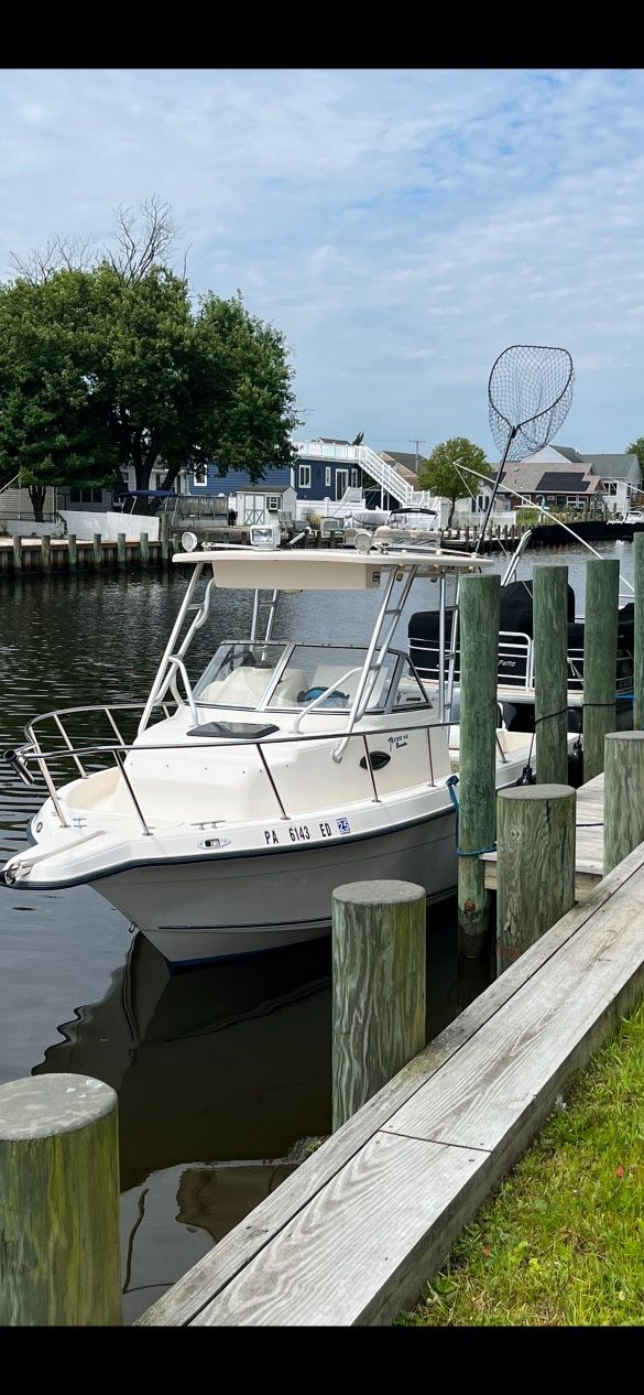 2013 Key West 2300 WA Bluewater