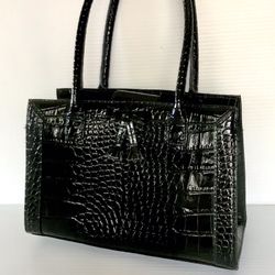 Liz claiborne alligator purse hotsell