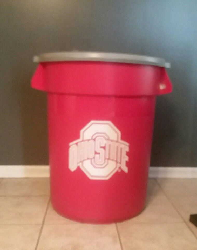 Ohio State 32 Gallon Trash Can With Lid