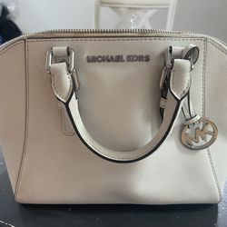Michael Kors Purse With Strap